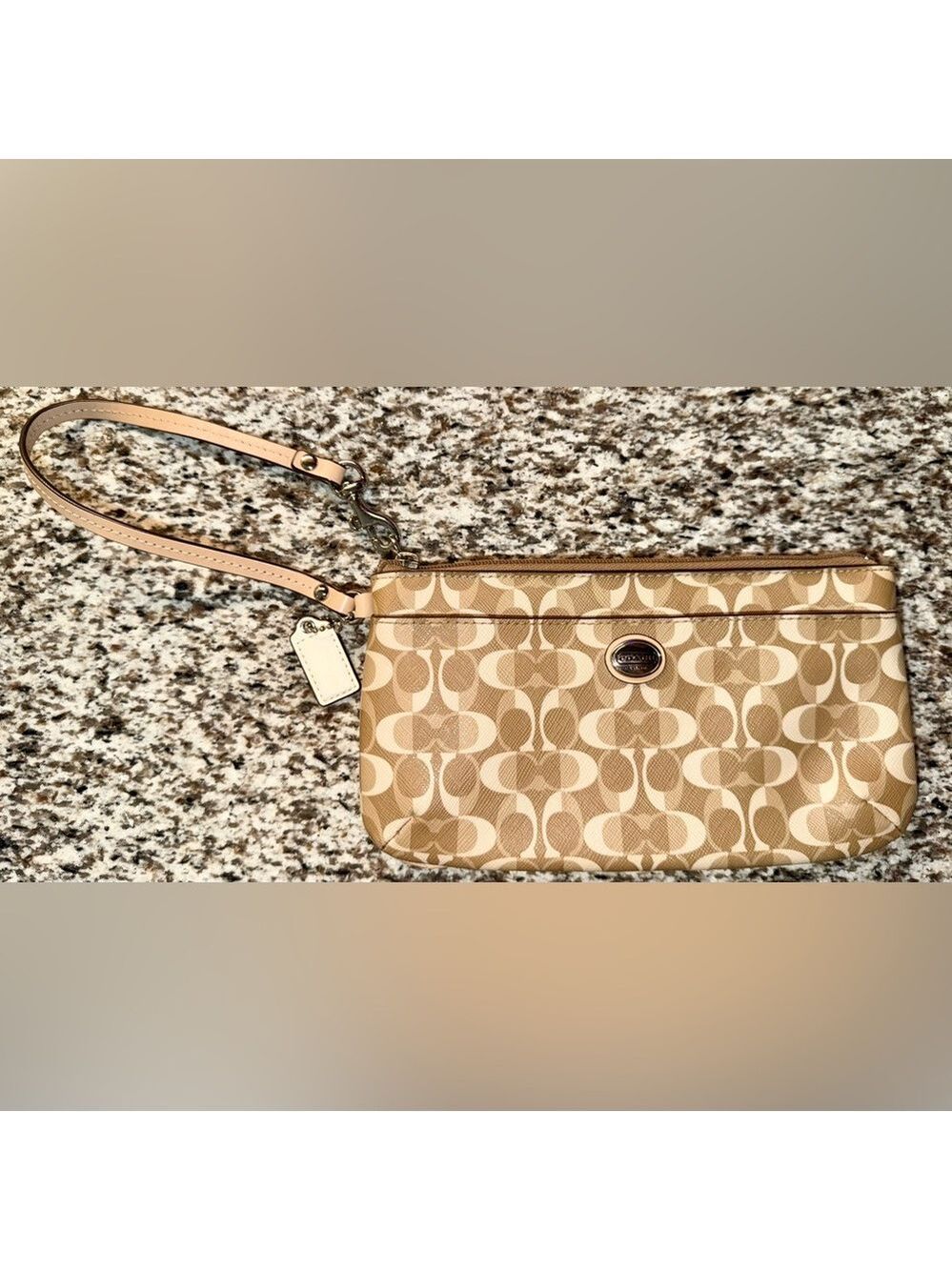 Coach Signature Peyton Dream C Go-Go Wristlet / Wallet - neutral colorway 🐚 - Picture 8 of 15